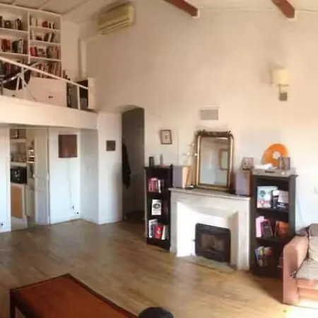 Apartmán T4 Terrasses Vieille Ville, *